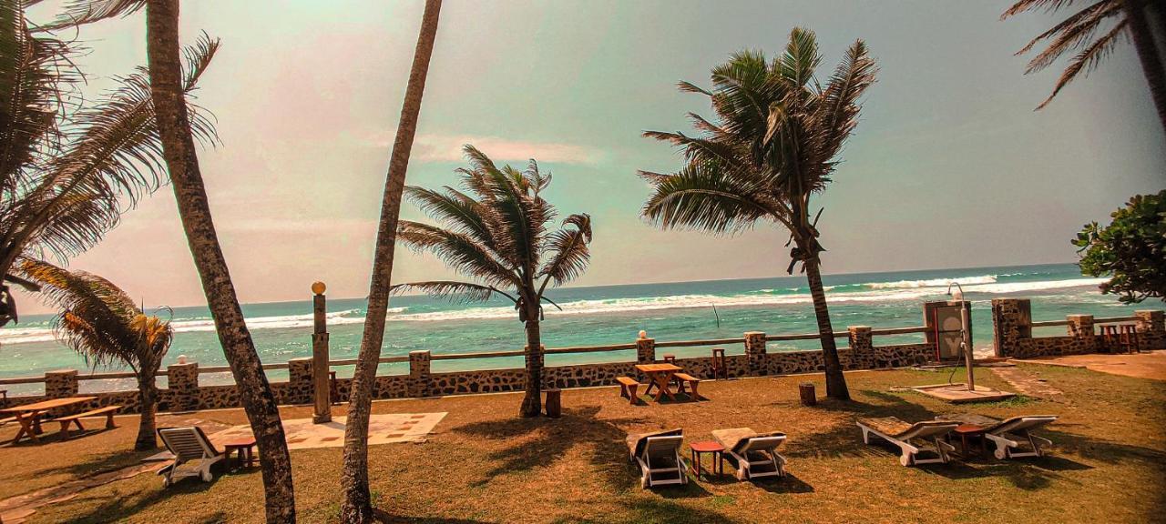 Nu-Vin Beach Hotel アハンガマ エクステリア 写真